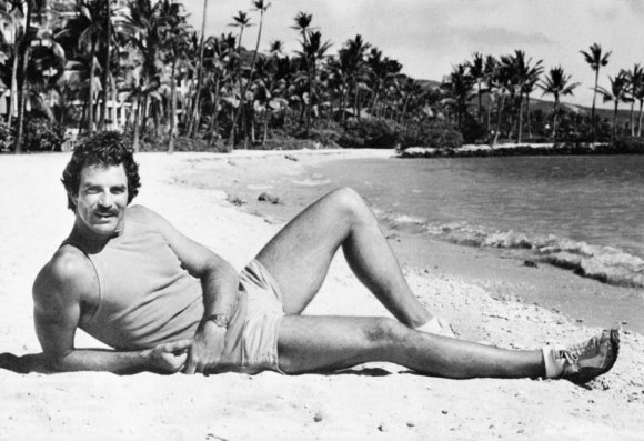 tom-selleck-beach